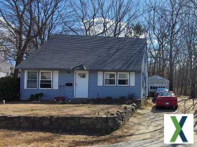 Photo 4 bd, 1 ba, 1058 sqft House for rent - Willimantic, Connecticut