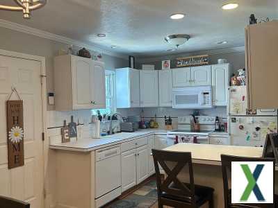 Photo 2 bd, 2 ba, 1377 sqft Townhome for rent - Willoughby, Ohio