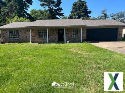 Photo 3 bd, 2 ba, 900 sqft House for rent - Mount Pleasant, Texas