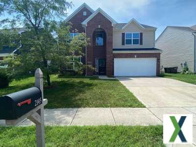 Photo 5 bd, 3 ba, 3280 sqft House for rent - Columbus, Indiana