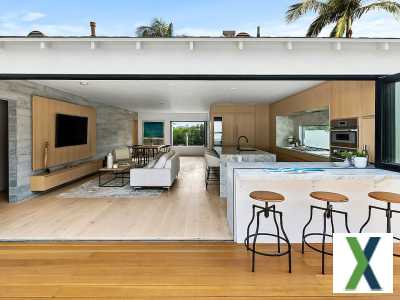 Photo 3 bd, 2 ba, 1353 sqft Home for sale - Hermosa Beach, California