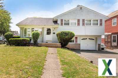 Photo 3 bd, 2 ba, 640 sqft House for sale - Bergenfield, New Jersey