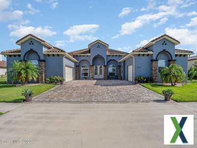 Photo 6 bd, 4 ba, 3917 sqft Home for sale - Melbourne, Florida