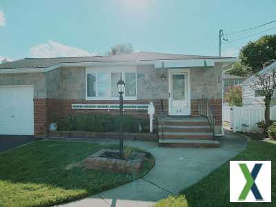 Photo 3 bd, 3 ba, 1032 sqft House for rent - East Meadow, New York