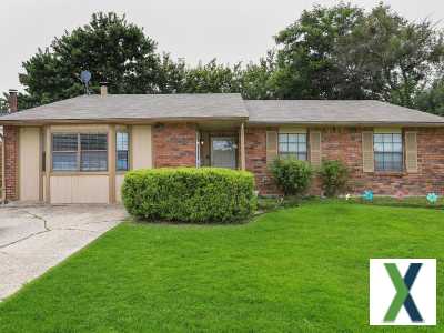 Photo 3 bd, 2 ba, 1836 sqft House for sale - Garland, Texas
