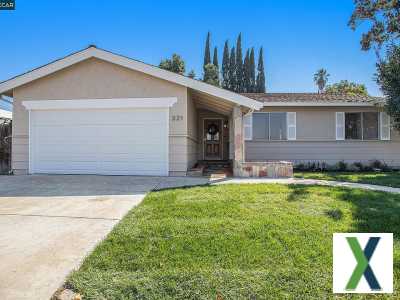 Photo 3 bd, 2 ba, 1715 sqft Home for sale - Livermore, California