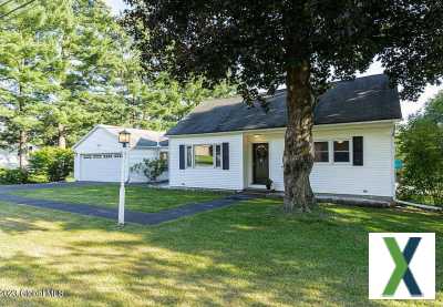 Photo 4 bd, 2 ba, 1568 sqft Home for sale - Troy, New York