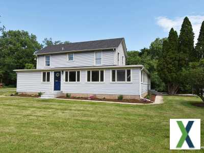 Photo 5 bd, 2 ba, 3435 sqft House for rent - Algonquin, Illinois