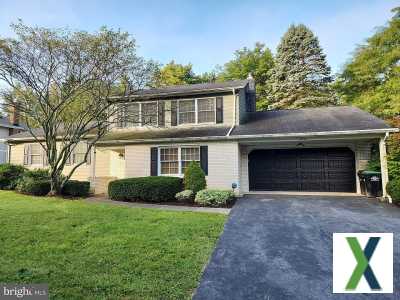 Photo 4 bd, 3 ba, 2276 sqft House for sale - State College, Pennsylvania