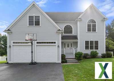 Photo 5 bd, 5 ba, 4400 sqft Home for sale - Needham, Massachusetts