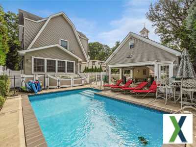 Photo 4 bd, 4 ba, 2184 sqft House for sale - Merrick, New York