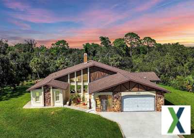 Photo 3 bd, 2 ba, 2978 sqft Home for sale - North Port, Florida