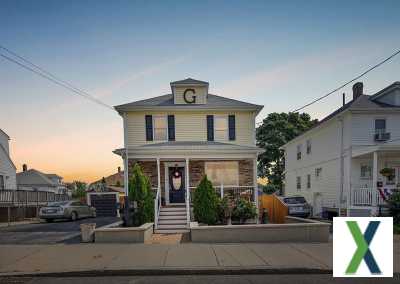 Photo 5 bd, 3 ba, 1801 sqft Home for sale - Everett, Massachusetts