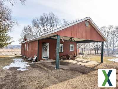 Photo 2 bd, 2 ba, 1170 sqft Home for sale - Dubuque, Iowa