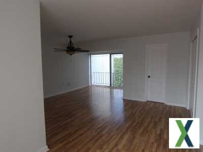 Photo 3 bd, 3 ba, 1936 sqft Townhome for rent - Kendale Lakes, Florida