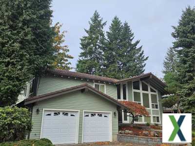 Photo 4 bd, 2 ba, 2785 sqft Home for sale - Renton, Washington