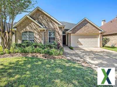 Photo 3 bd, 2 ba, 1894 sqft Home for sale - Pecan Grove, Texas