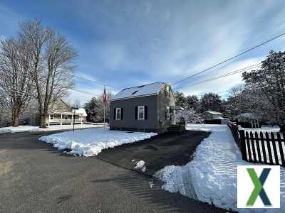 Photo 2 bd, 1 ba, 884 sqft Home for sale - Lewiston, Maine