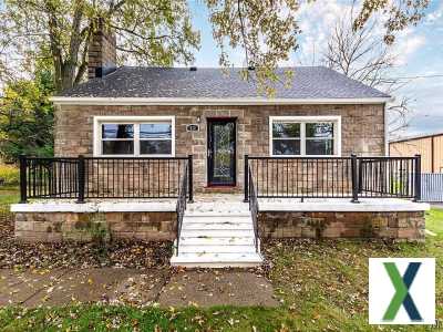 Photo 4 bd, 2 ba, 1824 sqft House for sale - West Seneca, New York