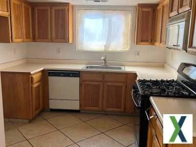 Photo 3 bd, 2 ba, 1266 sqft House for rent - Wasco, California