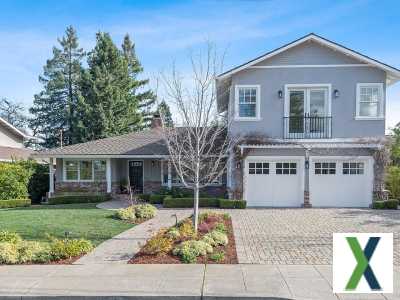 Photo 5 bd, 4 ba, 2689 sqft Home for sale - Menlo Park, California