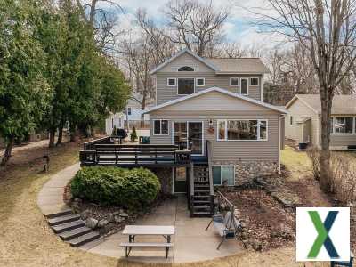 Photo 3 bd, 3 ba, 1827 sqft Home for sale - Oconomowoc, Wisconsin