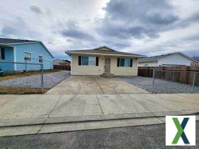 Photo 3 bd, 2 ba, 1056 sqft Home for sale - Sunnyside, Washington