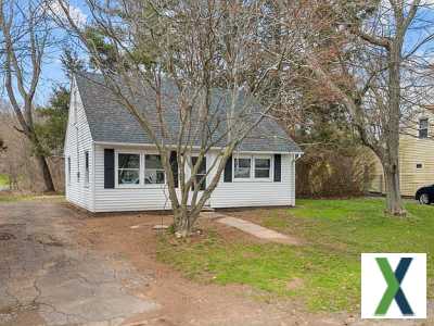 Photo 3 bd, 1 ba, 1200 sqft Home for sale - Meriden, Connecticut