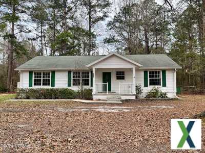 Photo 3 bd, 2 ba, 1474 sqft House for rent - Lake Butler, Florida