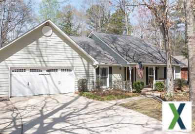 Photo 3 bd, 3 ba, 2500 sqft Home for sale - Opelika, Alabama