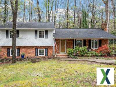 Photo 3 bd, 3 ba, 1692 sqft Home for sale - Cary, North Carolina