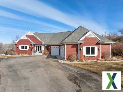 Photo 5 bd, 4 ba, 3344 sqft House for sale - Minot, North Dakota