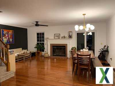 Photo 4 bd, 4 ba, 2205 sqft Townhome for rent - Burke, Virginia