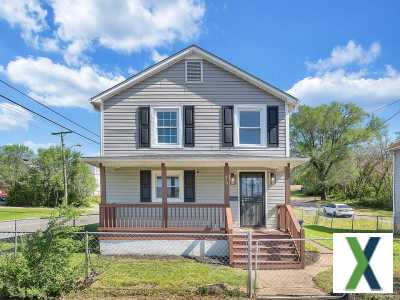 Photo 3 bd, 2 ba, 1758 sqft Home for sale - Roanoke, Virginia