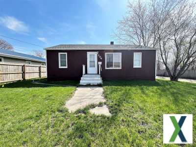 Photo 3 bd, 1 ba, 900 sqft House for rent - Mitchell, South Dakota