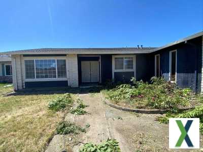 Photo 4 bd, 2 ba, 2226 sqft Home for sale - Stockton, California