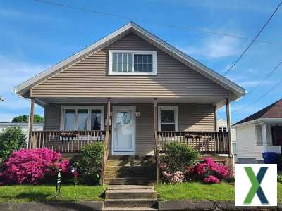 Photo 3 bd, 2 ba, 1650 sqft House for rent - Pawtucket, Rhode Island