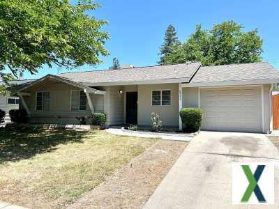Photo 3 bd, 1 ba, 1113 sqft Home for sale - North Highlands, California