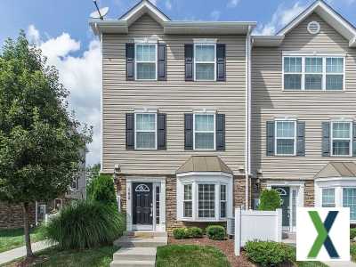 Photo 3 bd, 2.5 ba, 1680 sqft Townhome for rent - Eldersburg, Maryland