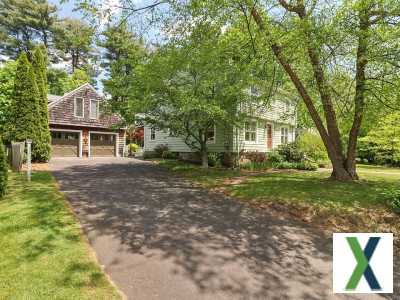 Photo 4 bd, 4 ba, 2852 sqft House for sale - Farmington, Connecticut