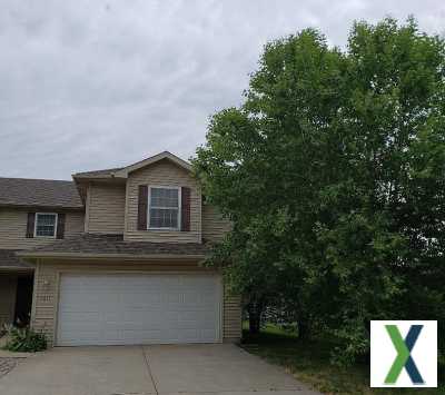 Photo 3 bd, 3 ba, 1608 sqft House for rent - Highland, Indiana