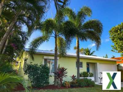 Photo 1 bd, 2 ba, 931 sqft Home for sale - Riviera Beach, Florida